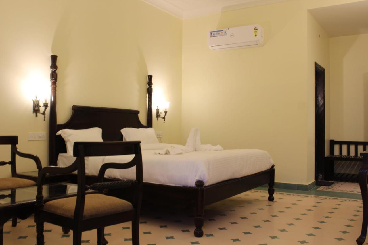 The Grand Barso Hotel Bharatpur Exterior photo