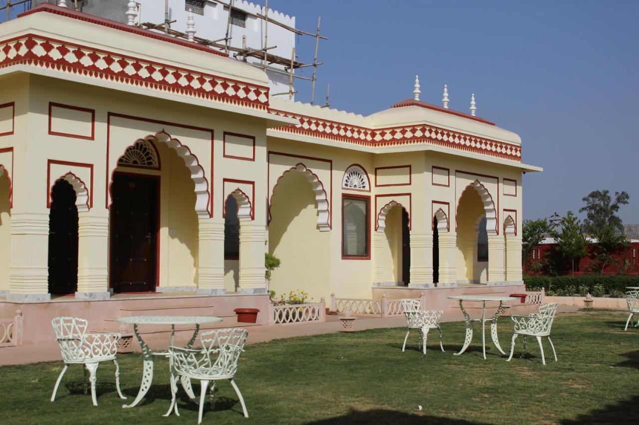 The Grand Barso Hotel Bharatpur Exterior photo