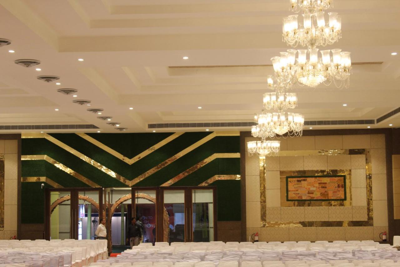 The Grand Barso Hotel Bharatpur Exterior photo