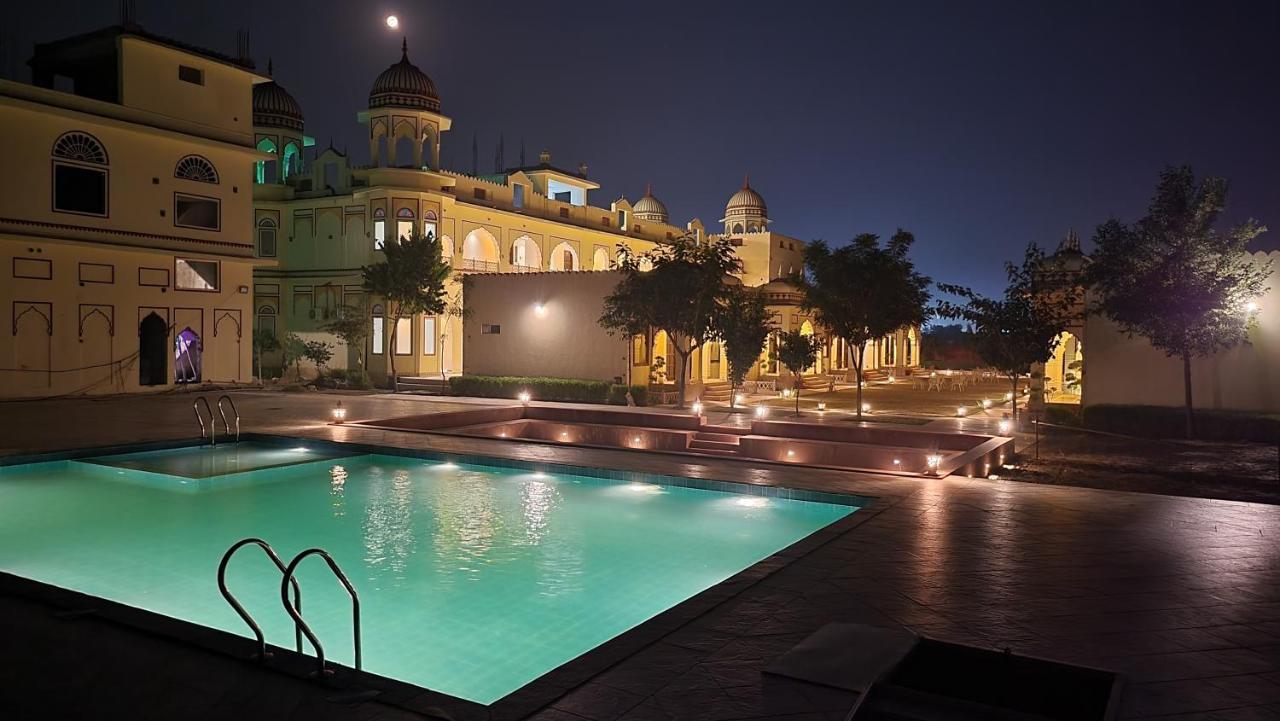 The Grand Barso Hotel Bharatpur Exterior photo