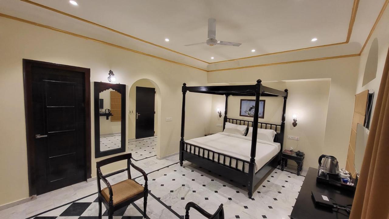 The Grand Barso Hotel Bharatpur Exterior photo